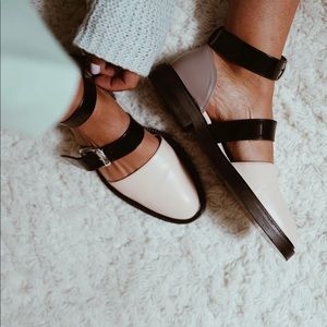 Inch2 Shoes size 39 (Closed Toe Nude Sandals)